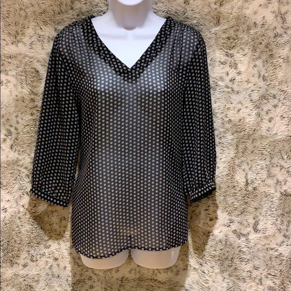 Sheet Black and White Blouse - Picture 3 of 12